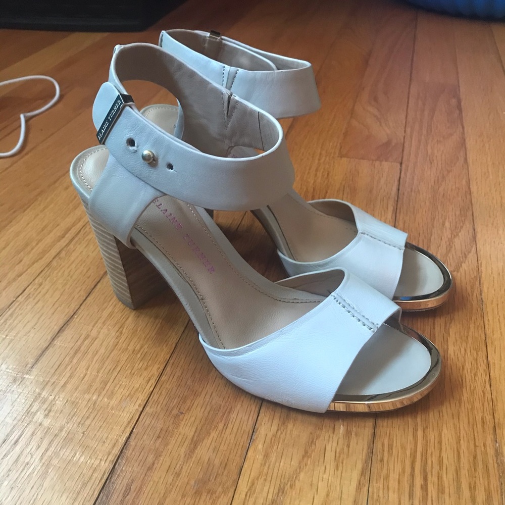 Elaine Turner Neutral Cream Sandals Heels